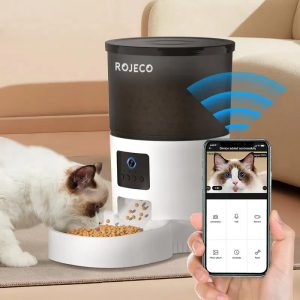 Intelligent automatic cat feeder with camera, remote control by mobile phone